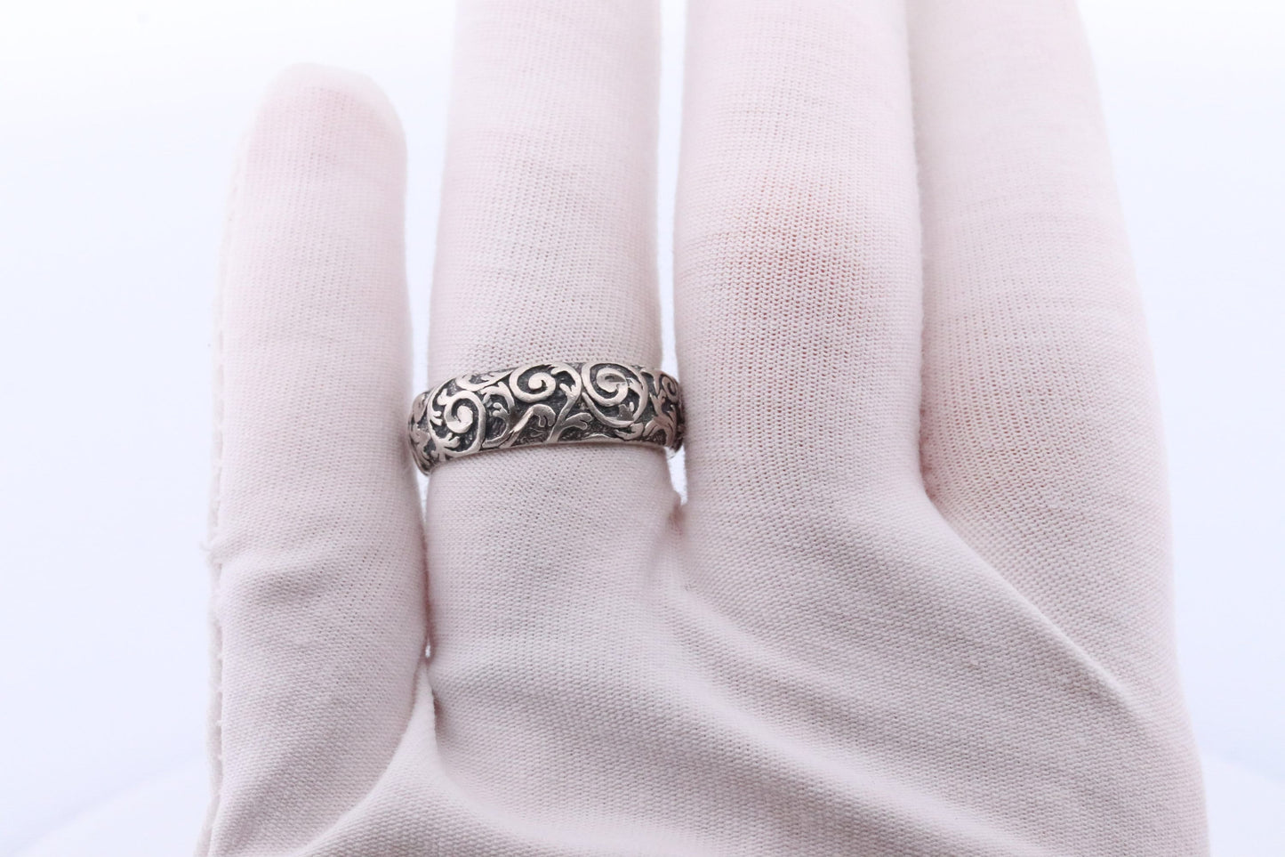 Floral Engraved Band. Sterling Silver Heavy, Wide, Engraved, Ornate Band. Flower Engraved Band. Flower Band.