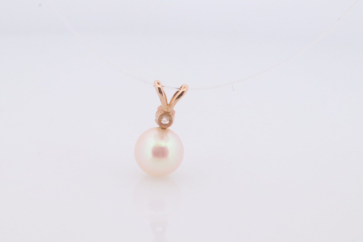 Pearl diamond pendant. 10k Dangle Pearl pendant (st44)