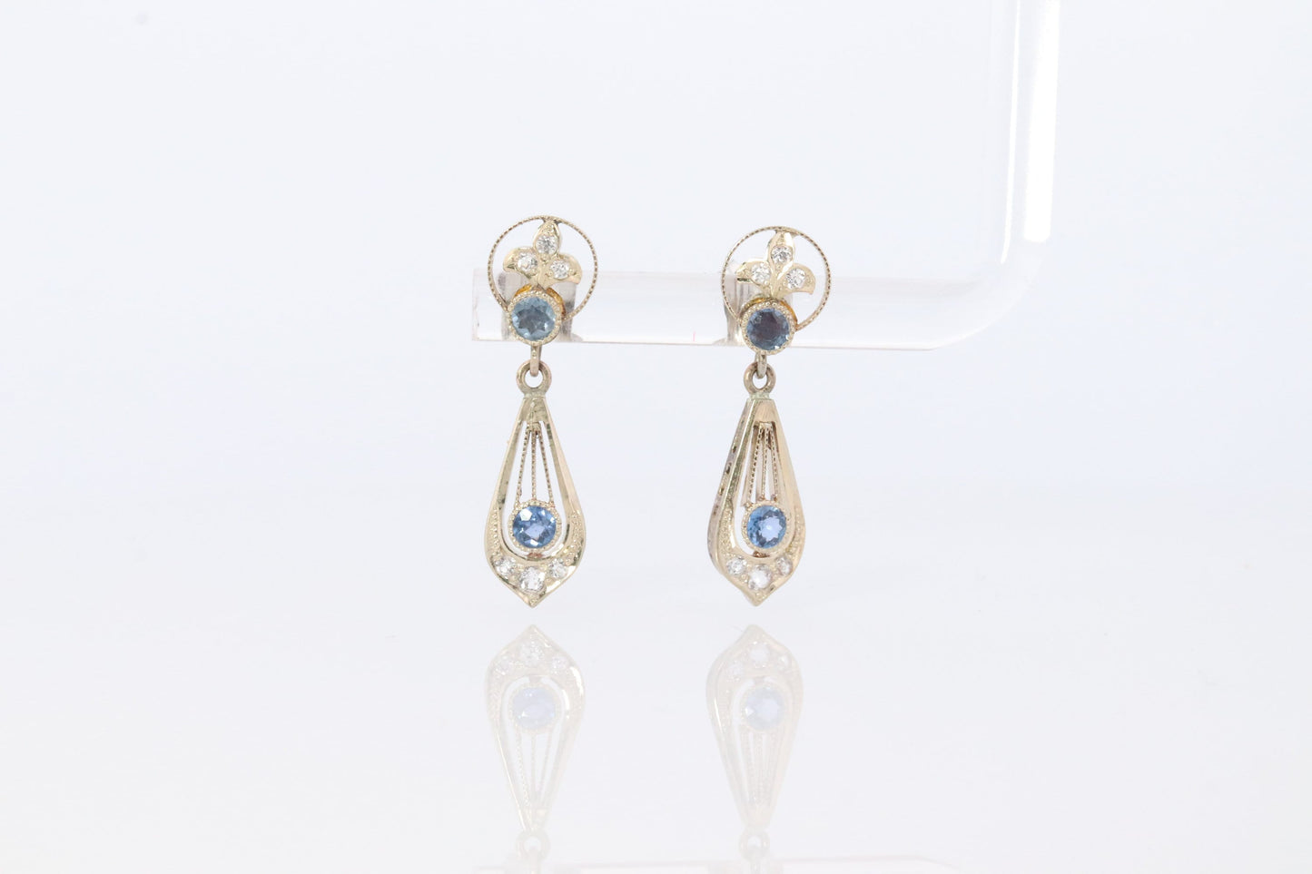 Antique 14k Blue Sapphire Dangle earrings. Blue Sapphire Princess Earrings. 14k Chandelier Earrings. Lavalier