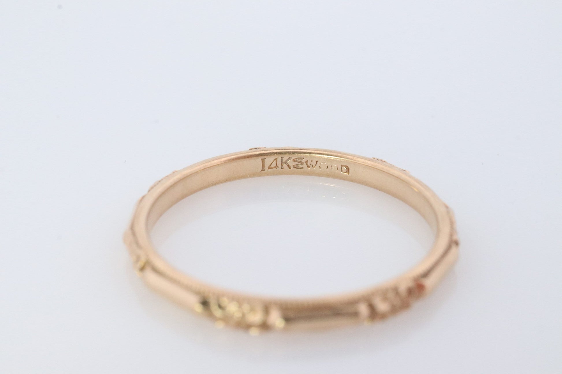 14k JR Wood Art Deco Blossom Flower of Love Engraved Design Band. Floral Blossom Jr Wood and Sons Ring. 14k Yellow Gold Antique.