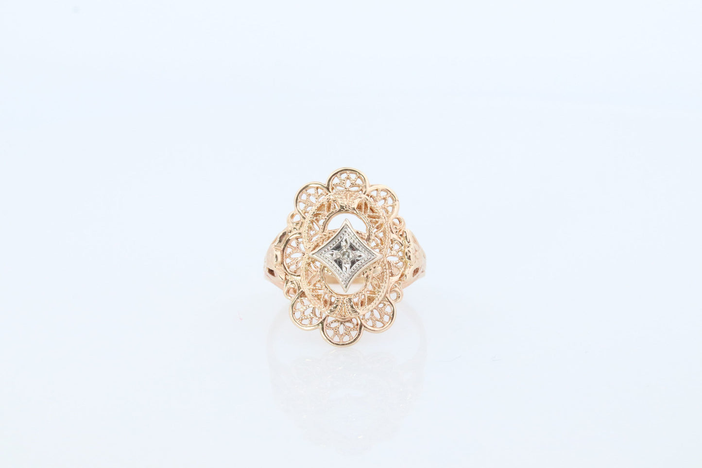 10k Filigree diamond ornate shield ring. 10k Art Deco diamond ring. sz5.75 st(86/25)