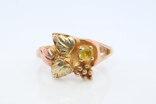 Black Hills Gold Ring beautiful Yellow SAPPHIRE. 10k Multi-Tone Black Hills Gold Sapphire ring.