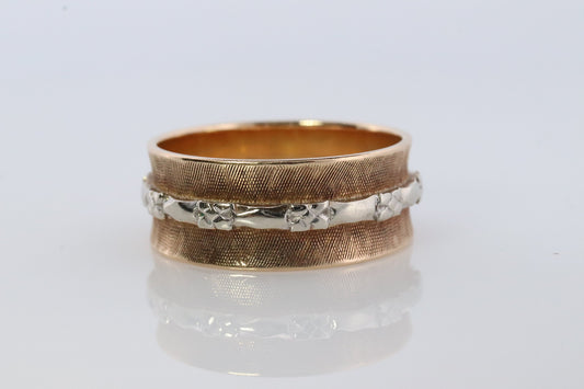 14k Wide Textured Daisy Ornate band. Vintage Flower Blossom engraved design. 8mm wide. Brushed with Blossom Flower inlay.