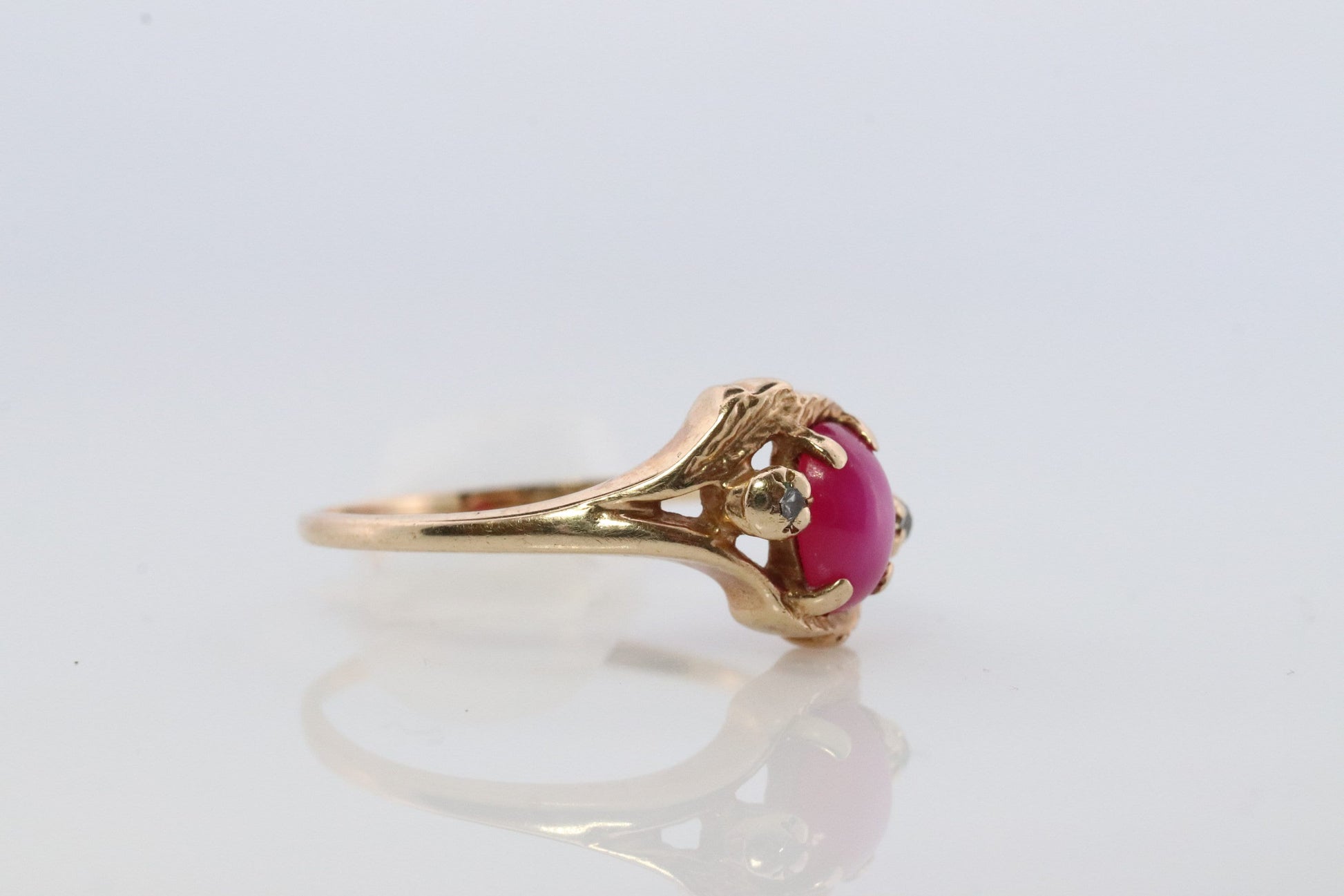 RED PINK STAR Ruby Solitaire ring. 10k Yellow gold. Star Sapphire with diamond accents.