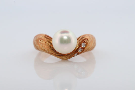 Mikimoto Ring. Vintage 18k Gold Mikimoto Pearl and Diamond Solitaire. Mikimoto Pearl Natural Wood Bark Design. Akoya pearl