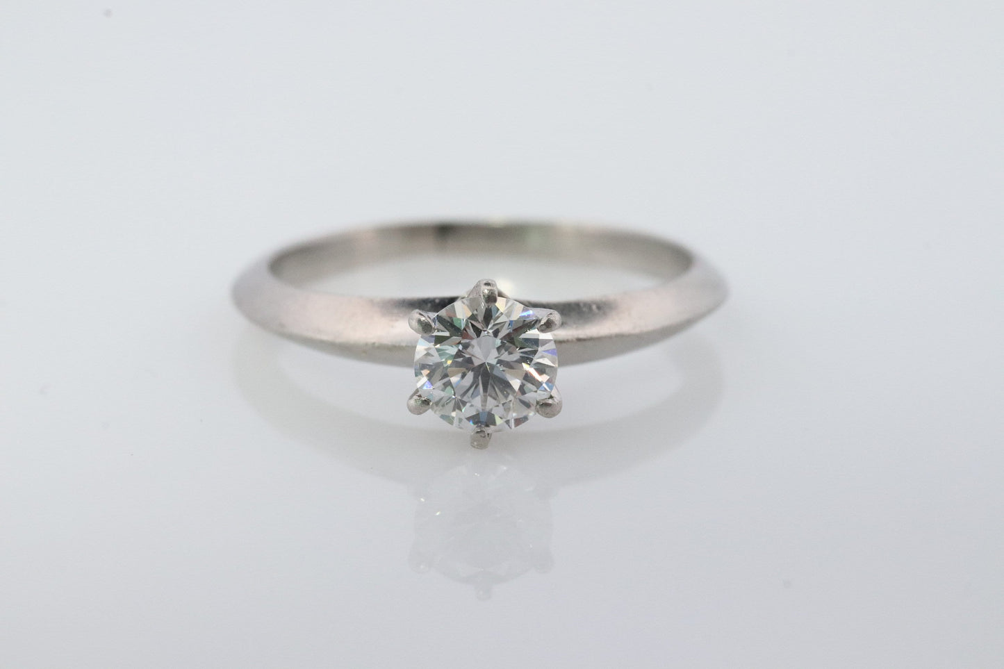 Vintage Tiffany and Co. Diamond Ring. Authentic 0.36ct Tiffany Platinum Diamond Solitaire Ring. T&CO Engagement ring