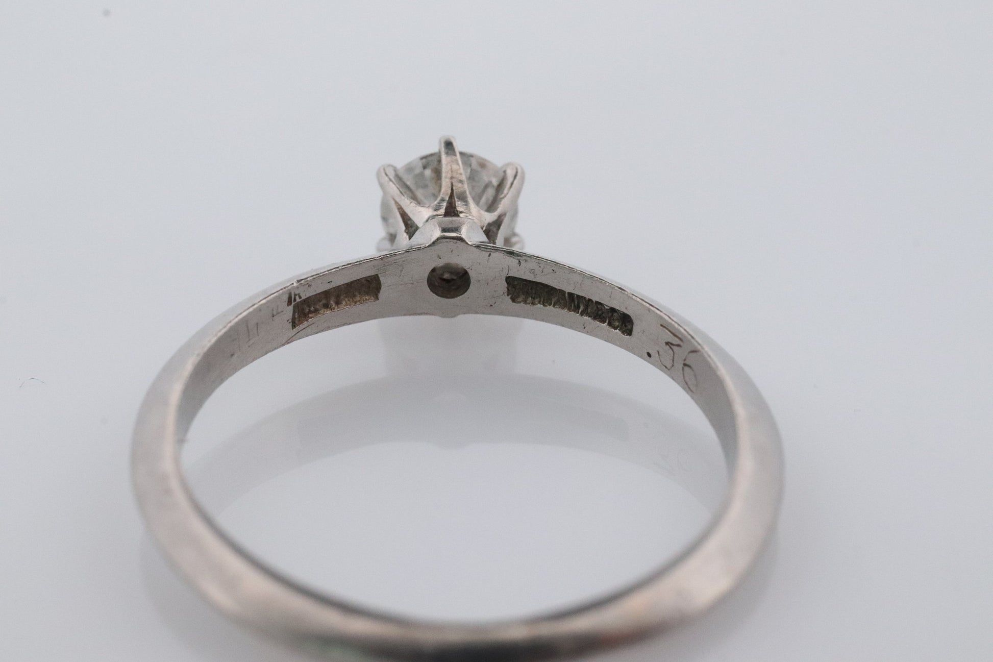 Vintage Tiffany and Co. Diamond Ring. Authentic 0.36ct Tiffany Platinum Diamond Solitaire Ring. T&CO Engagement ring