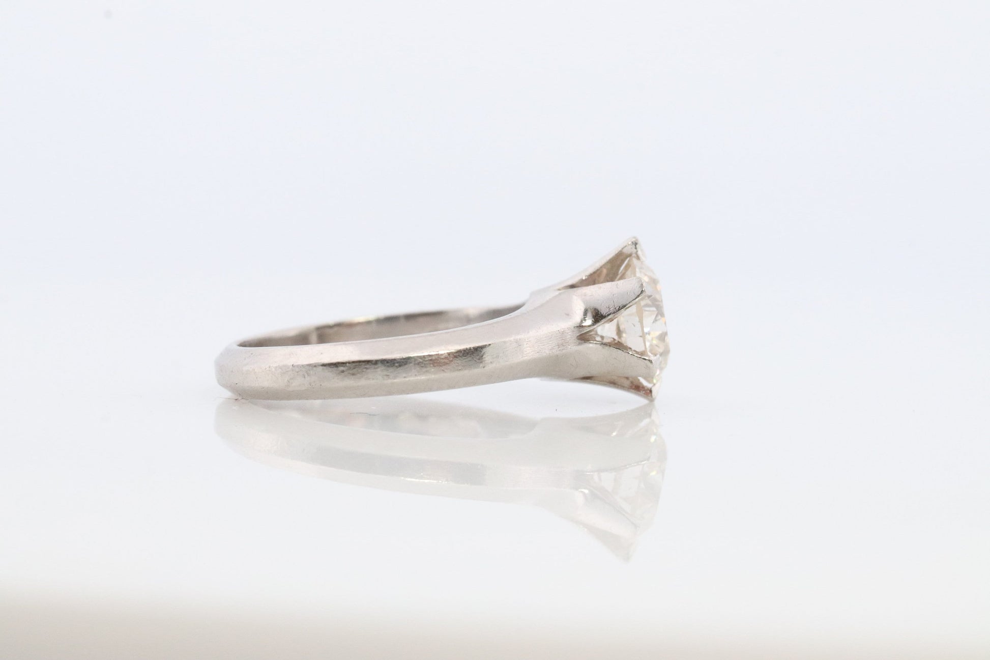 Diamond Ring. 1ct Diamond Solitaire Platinum Ring. PT850 Plat Large Diamond Solitaire Engagement Ring.
