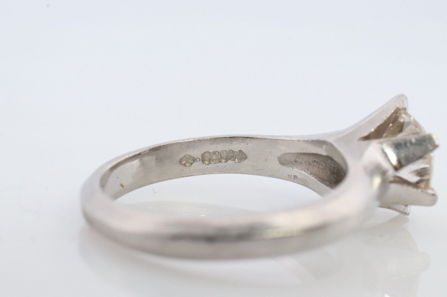 Diamond Ring. 1ct Diamond Solitaire Platinum Ring. PT850 Plat Large Diamond Solitaire Engagement Ring.