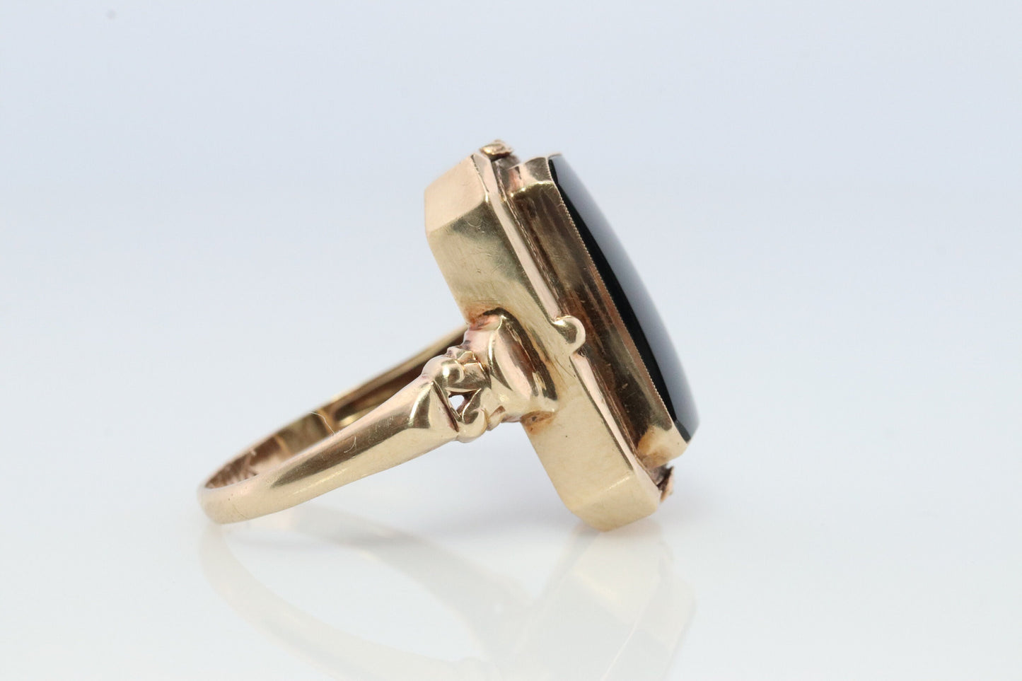 10k Onyx and Cameo Diamond Reversible Ring. Victorian Locket / Reverso Ring. 10k Yellow Gold Reverso signet ring.