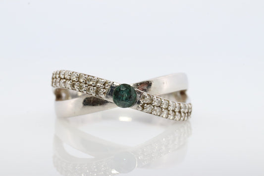 Genuine Alexandrite Ring. 900 Platinum setting round Natural ALEXANDRITE ring with diamond accents. X Cross Platinum Solitaire.