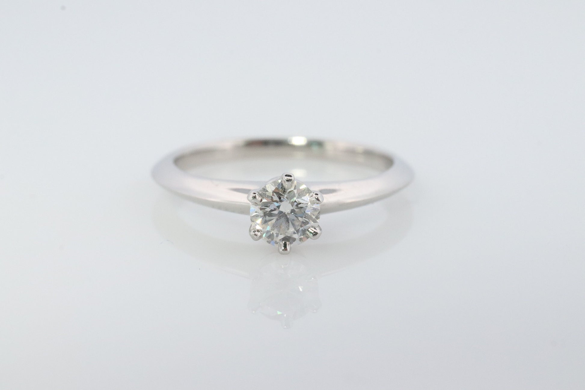 Vintage Tiffany and Co. Diamond Ring. Authentic Tiffany Platinum Diamond Solitaire Ring. T&CO Engagement ring