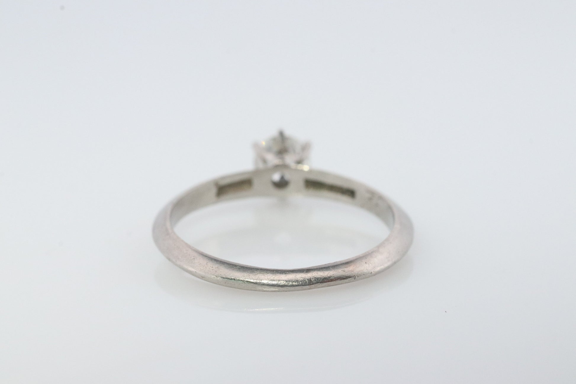 Vintage Tiffany and Co. Diamond Ring. Authentic 0.36ct Tiffany Platinum Diamond Solitaire Ring. T&CO Engagement ring