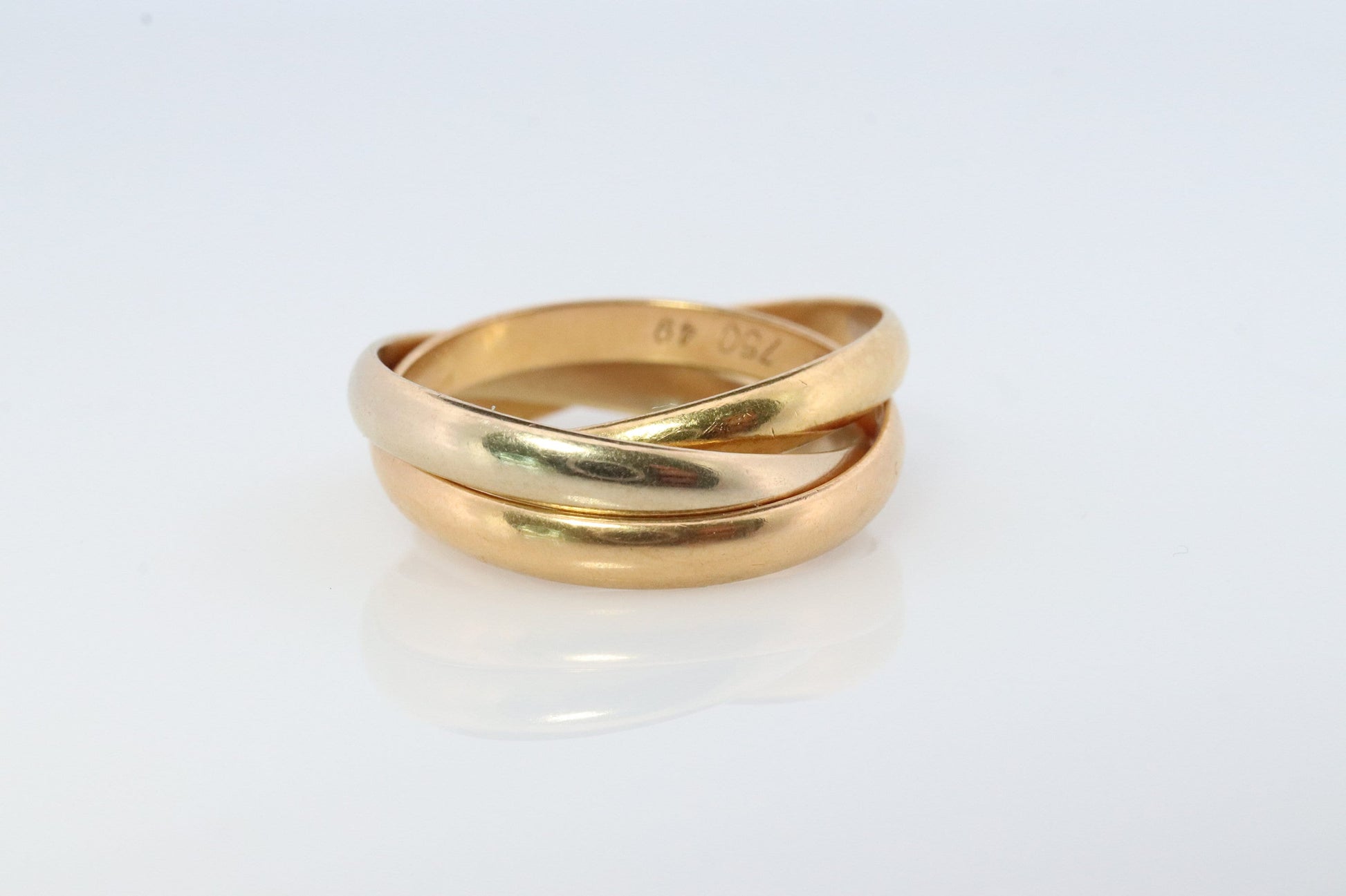 Vintage Cartier 18k Ring. Authentic 1960s Cartier Trinity Tricolor Rolling Band. 18k 750 Gold Ring. Size 4.75