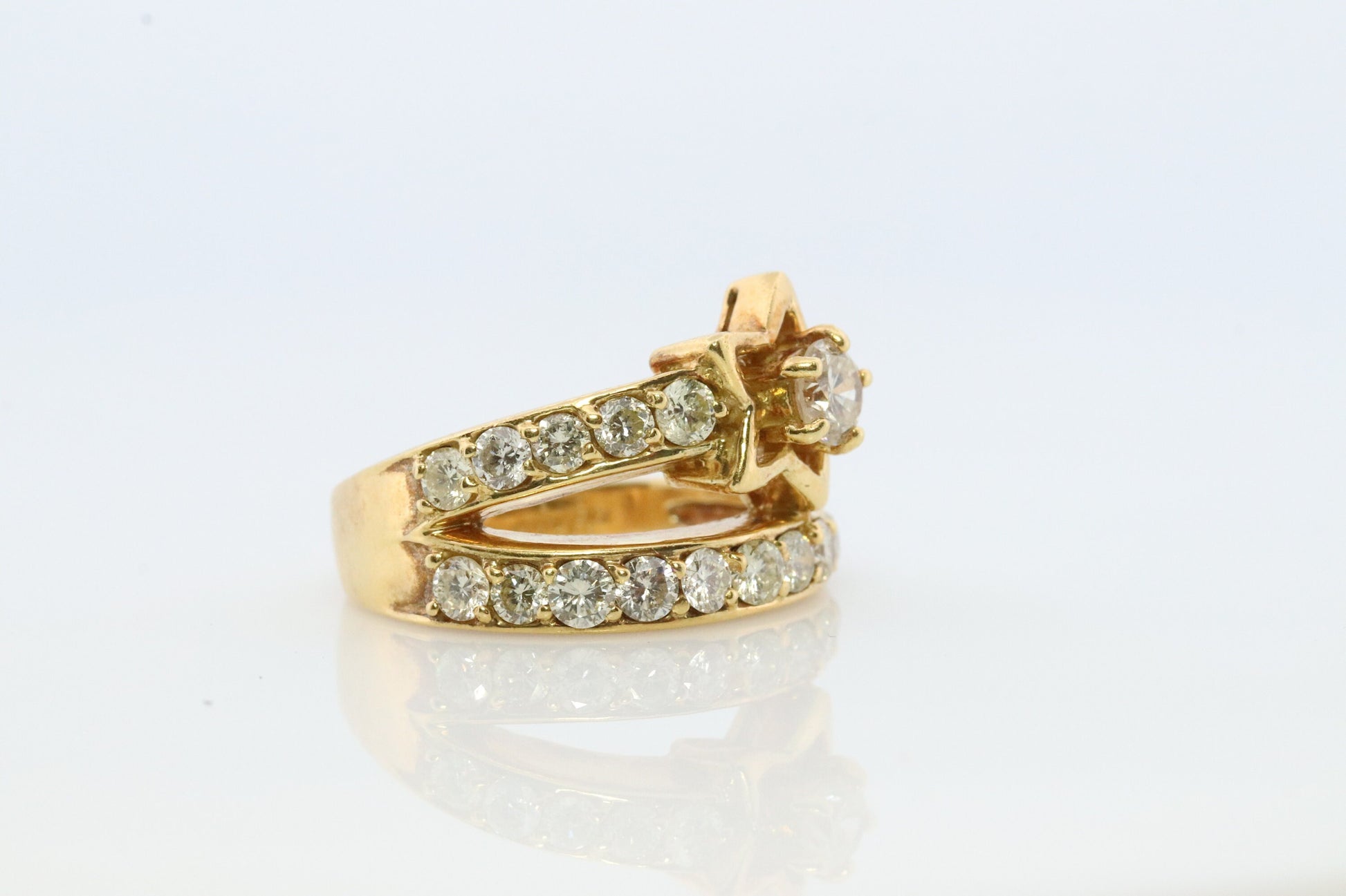 Diamond Star Ring. 18k Yellow Gold Diamond Ring. Shooting Star Wrap around Ring.